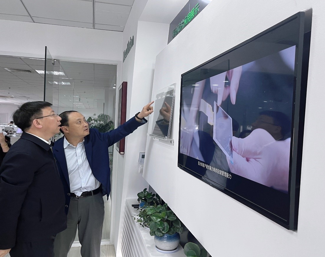 徐汇区俞副区长一行来访VSport-胜利微